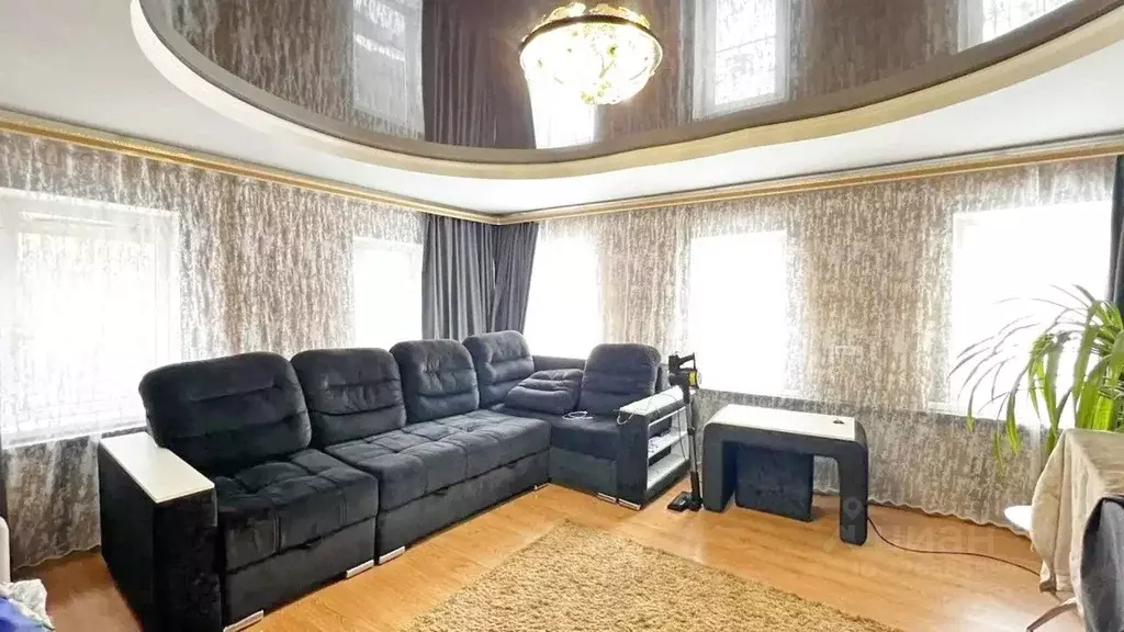 Дом в Омская область, Омск Порт-Артур мкр, ул. 10-я Комсомольская (125 ... - Фото 2