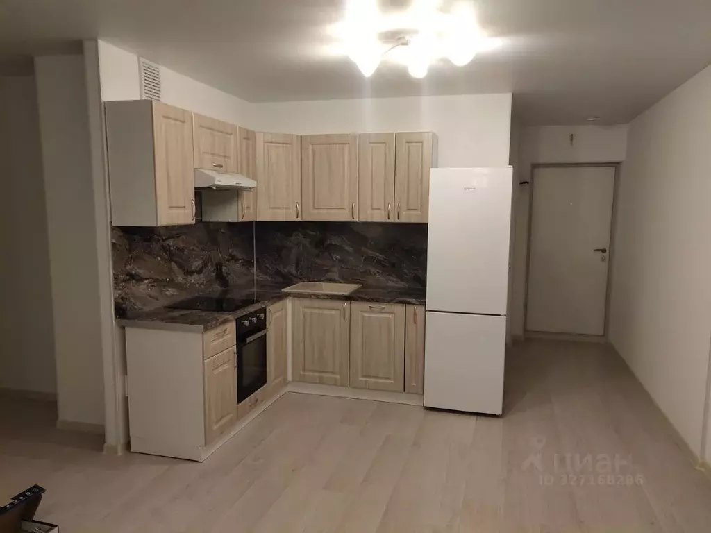 3-к кв. Свердловская область, Екатеринбург ул. Прониной, 43 (58.0 м) - Фото 1