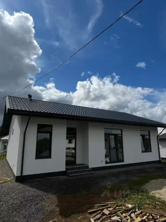 Дом в Свердловская область, Белоярский муниципальный округ, пос. ... - Фото 1