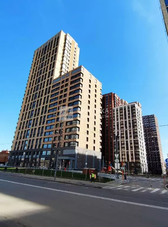 Продается 3-комнатная квартира - Фото 1