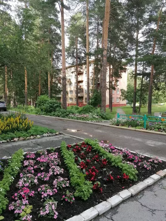 Продаётся 4-к квартира, 70.1 м - Фото 1