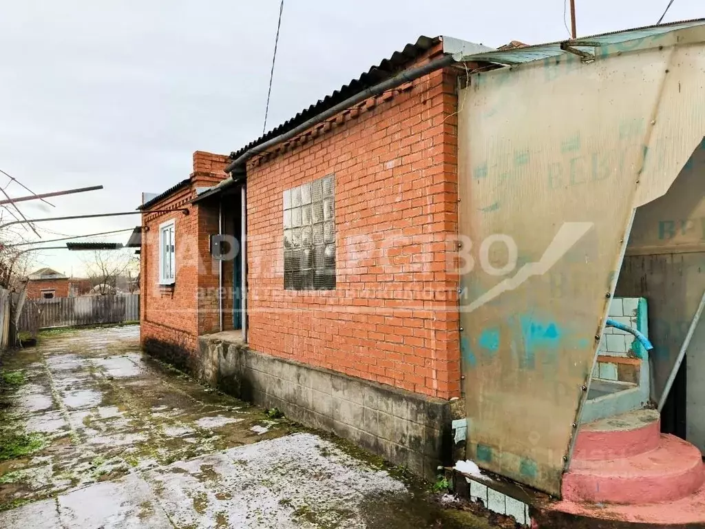 1-к кв. Краснодарский край, Северский район, Ильское городское ... - Фото 0