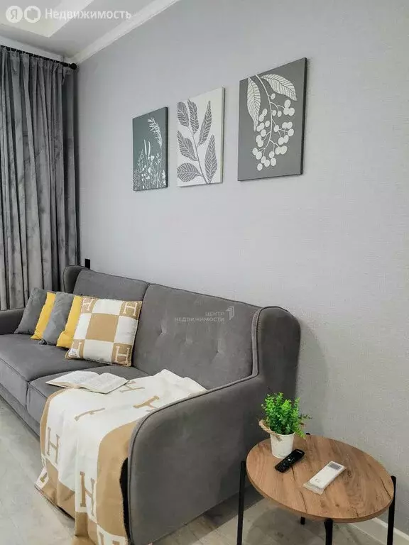 3-комнатная квартира: Казань, улица Пушкина, 24 (59.8 м) - Фото 2