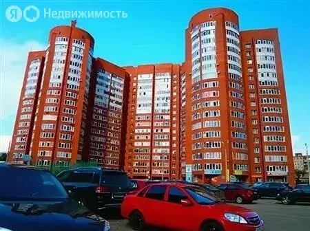 2-комнатная квартира: Пермь, Новосибирская улица, 13 (65 м) - Фото 0