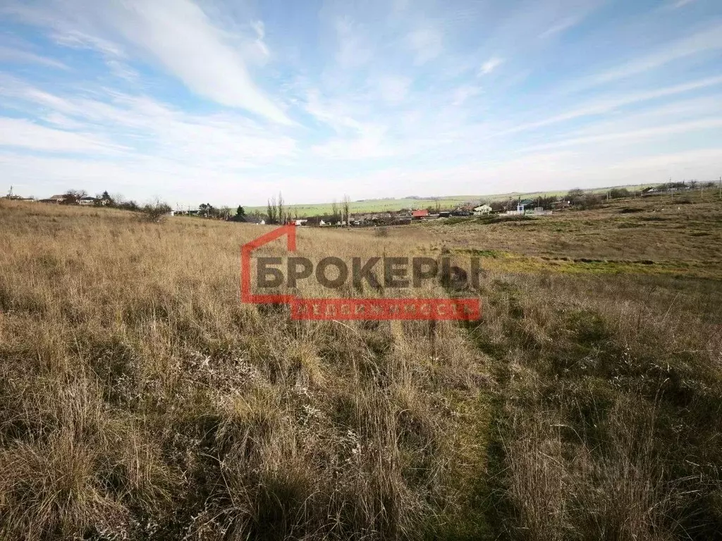 Участок в Крым, Симферопольский район, Молодежненское с/пос, с. ... - Фото 2