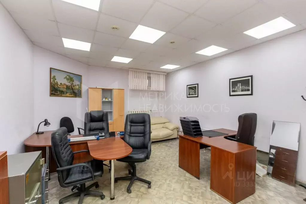Офис в Тюменская область, Тюмень ул. Чернышевского, 2Бк9 (215 м) - Фото 1
