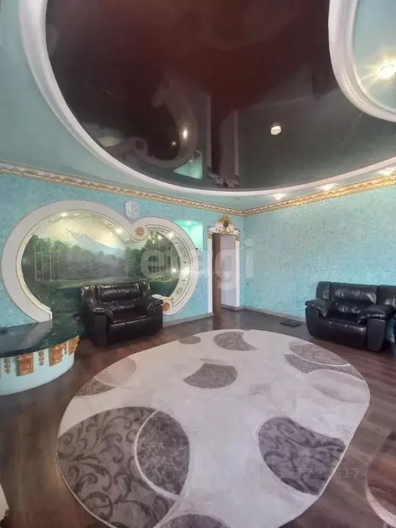 6-к кв. Амурская область, Благовещенск ул. Островского, 117 (200.0 м) - Фото 2