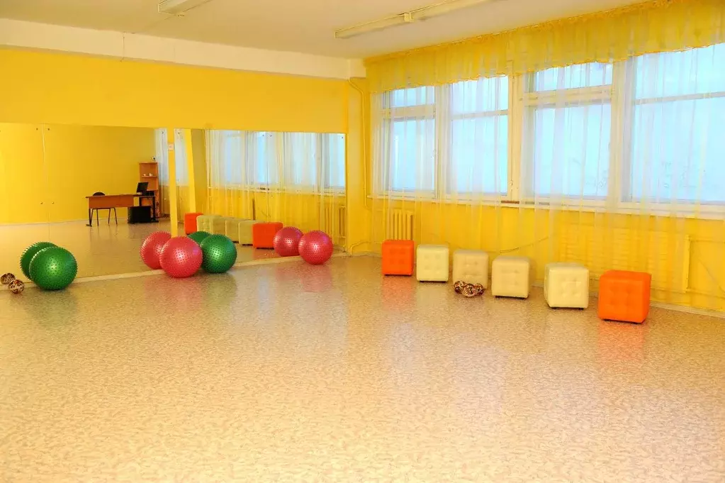 Помещение свободного назначения в Иркутская область, Братск ул. ... - Фото 2