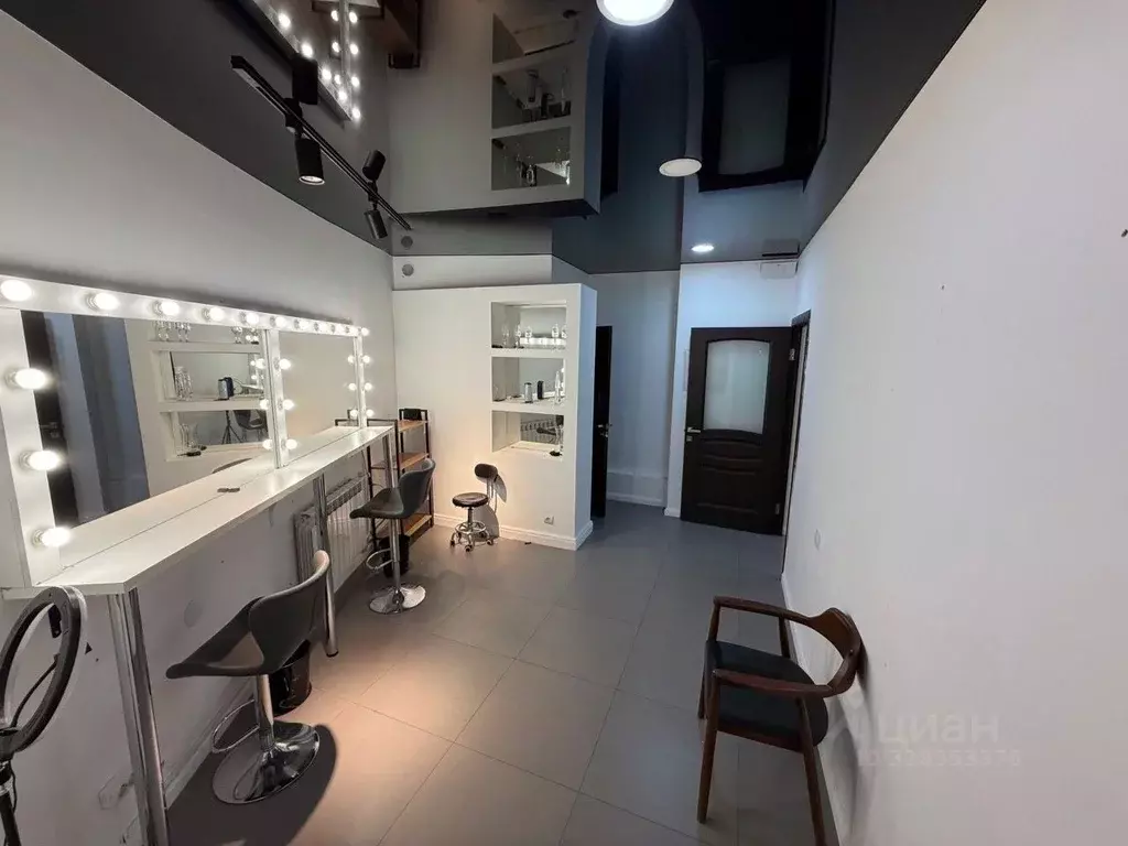 Помещение свободного назначения в Саха (Якутия), Якутск ул. ... - Фото 2