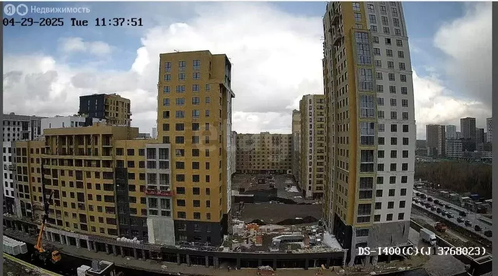 2-комнатная квартира: Тюмень, улица братьев Бондаревых, 5 (63.9 м) - Фото 1