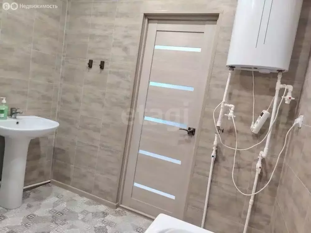 Дом в Ялуторовск, Беркутская улица, 107 (100 м) - Фото 1