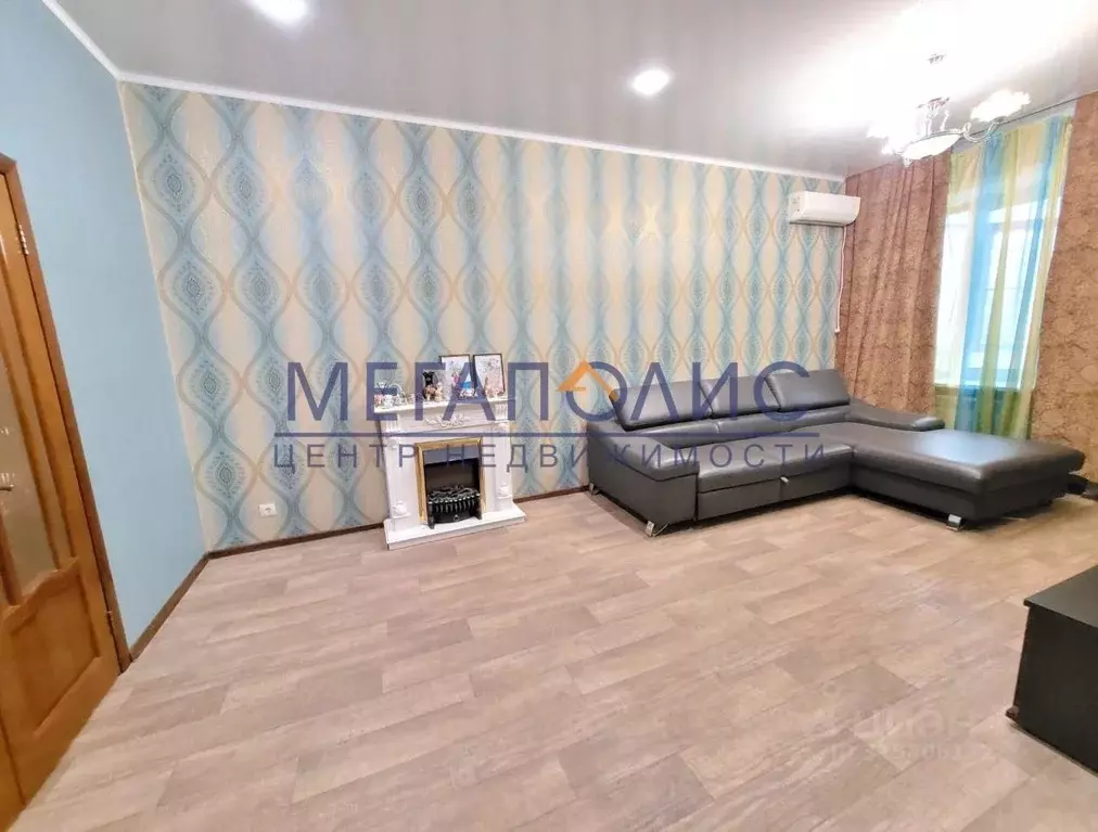 2-к кв. Саратовская область, Балаково просп. Героев, 2Б (129.0 м) - Фото 0