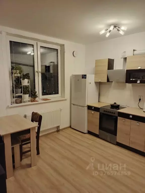 Студия Свердловская область, Екатеринбург ул. Рябинина, 47 (27.1 м) - Фото 2