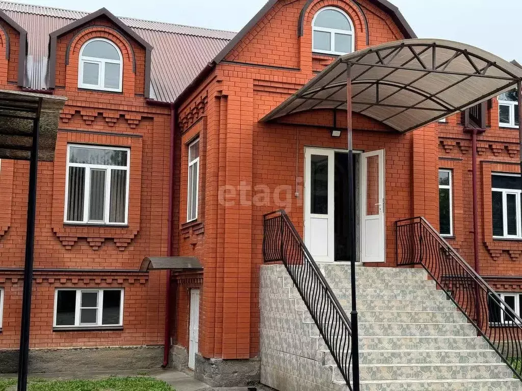 Дом в Ингушетия, Назрань ул. Богатырева, 42 (202 м) - Фото 0