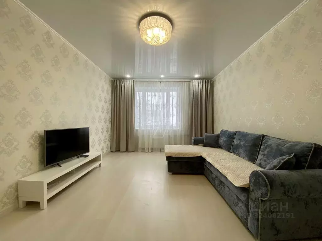 2-к кв. Татарстан, Казань ул. Сабира Ахтямова, 1к3 (60.0 м) - Фото 1