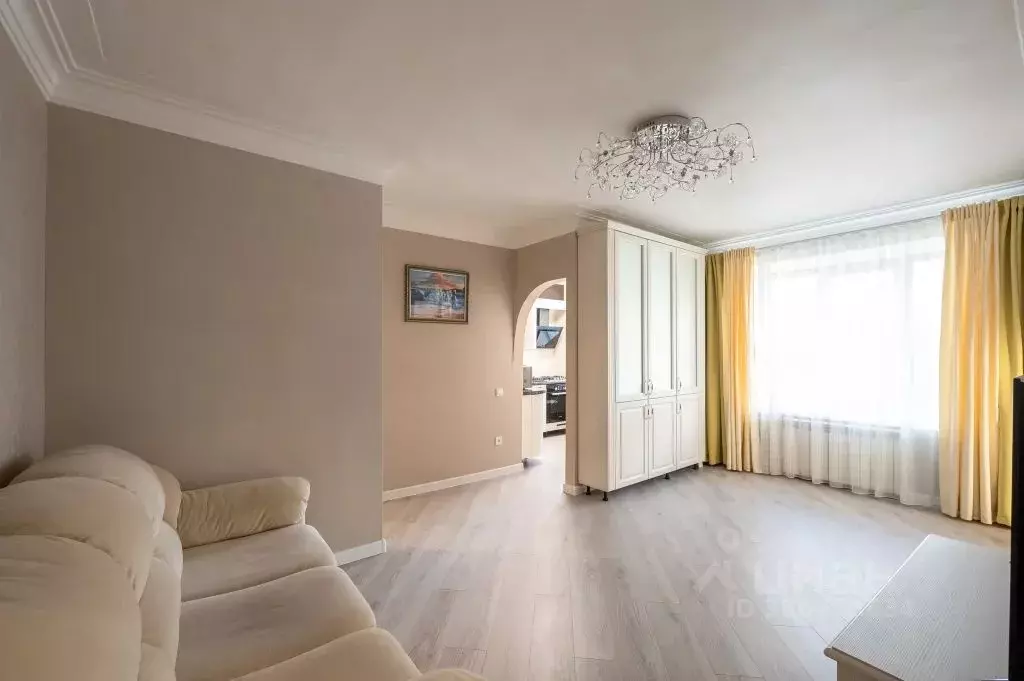 3-к кв. Татарстан, Казань ул. Карла Маркса, 24 (65.0 м) - Фото 0