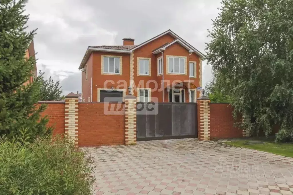 Коттедж в Омская область, Омск Степенная ул., 31 (320 м) - Фото 1