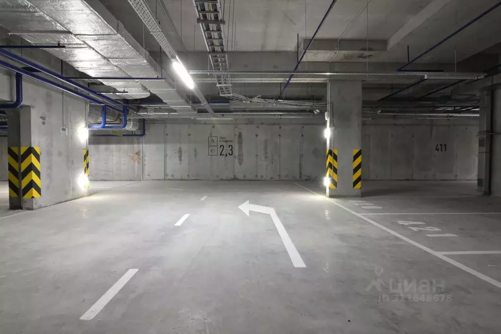 Гараж в Свердловская область, Екатеринбург ул. Азина, 31 (19 м) - Фото 2