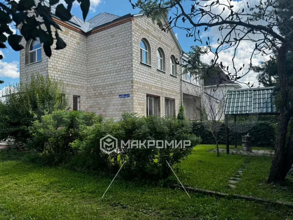 Дом 187,3 м на участке 18,3 сот. - Фото 0