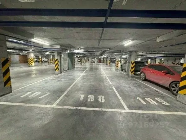 Гараж в Свердловская область, Екатеринбург ул. Азина, 31 (14 м) - Фото 1