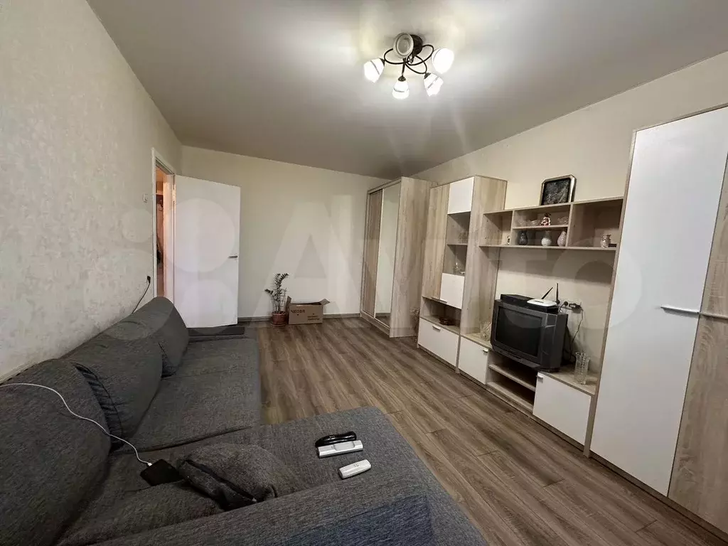 1-к. квартира, 40 м, 7/9 эт. - Фото 1