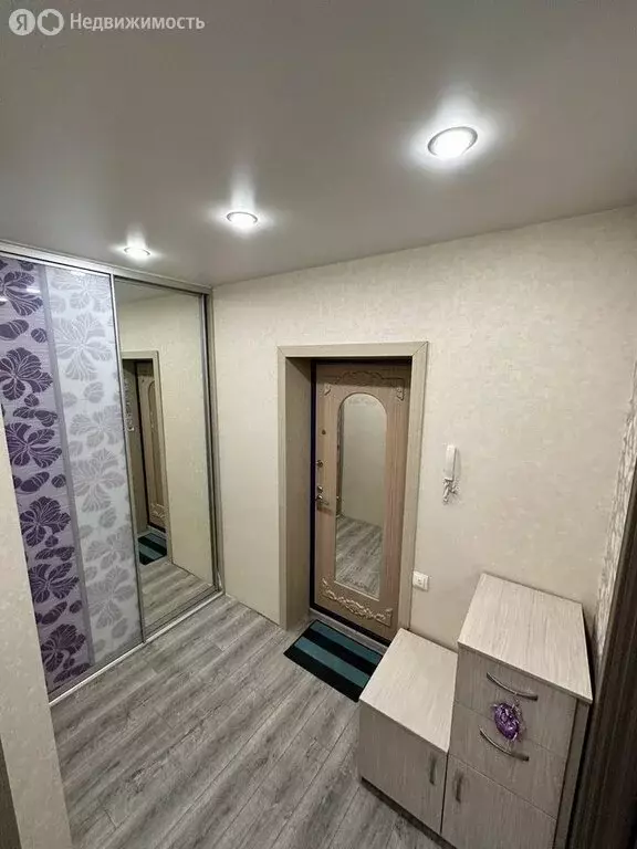 1-комнатная квартира: Новый Уренгой, Надымская улица, 3А (37.3 м) - Фото 0