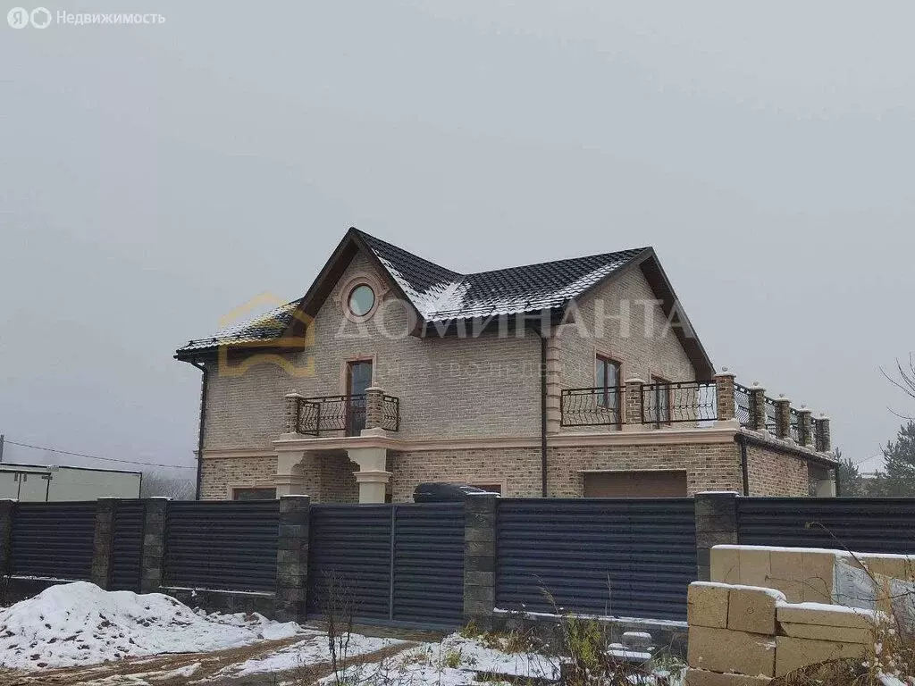 Дом в деревня Дачная-1, Центральная улица (280 м) - Фото 1