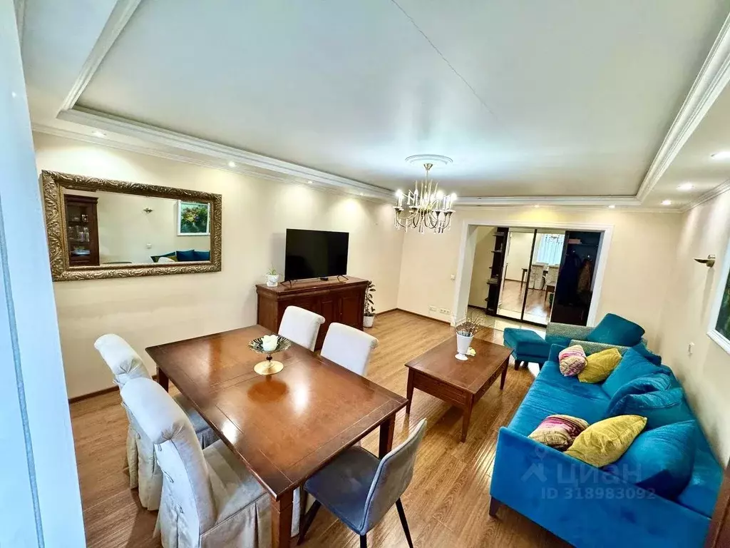 2-к кв. Санкт-Петербург Комендантская пл., 8 (74.3 м) - Фото 1