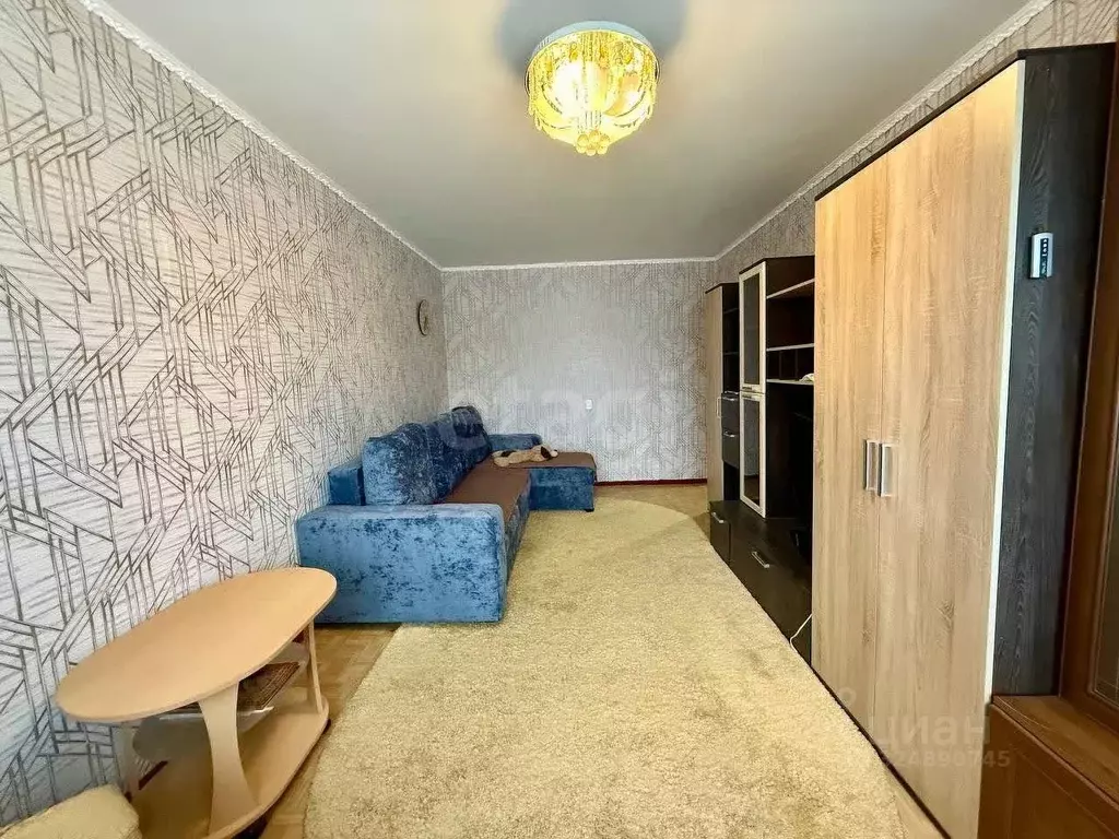 3-к кв. Псковская область, Порхов Красноармейская ул., 17 (66.7 м) - Фото 1