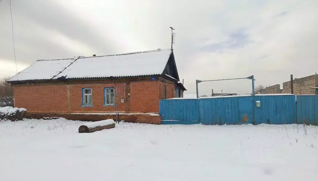 Дом в Оренбургская область, Оренбургский район, Приуральский ... - Фото 1