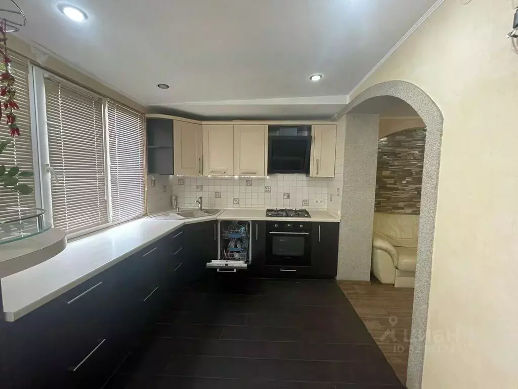 3-к кв. Краснодарский край, Абинск ул. Красных Таманцев, 30 (80.0 м) - Фото 1