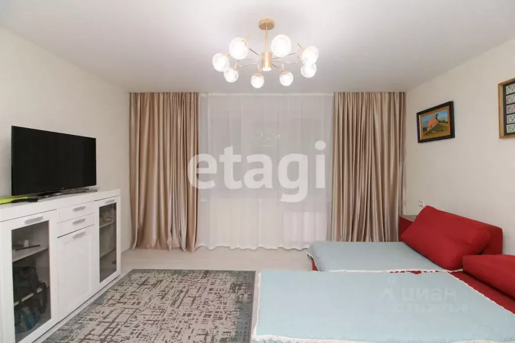 4-к кв. Красноярский край, Красноярск 9 Мая ул., 54А (85.3 м) - Фото 0