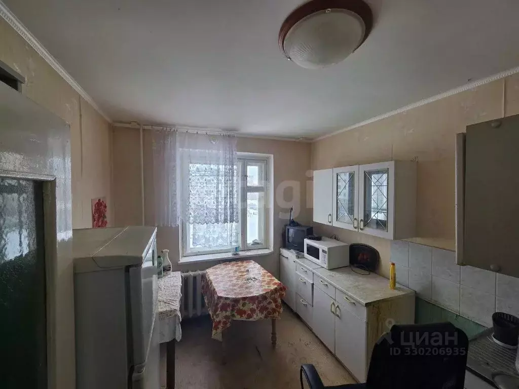 3-к кв. Тюменская область, Тобольск 4-й мкр, 37 (65.8 м) - Фото 1