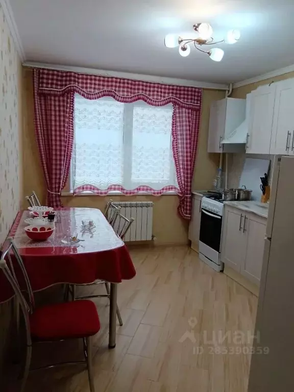 2-к кв. Оренбургская область, Бузулук 1 Мая ул., 34 (58.0 м) - Фото 1