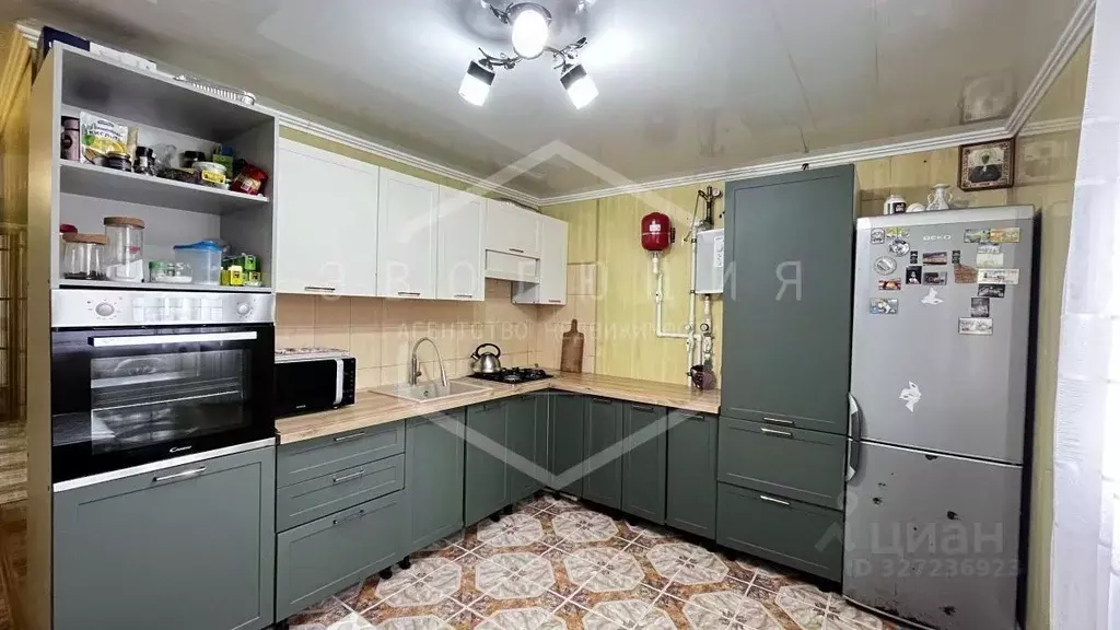 Дом в Калининградская область, Гвардейский муниципальный округ, пос. ... - Фото 1