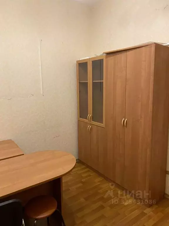 Офис в Белгородская область, Старый Оскол Зеленый Лог мкр, 5 (11 м) - Фото 1