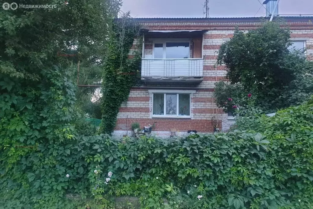 3-комнатная квартира: Арамиль, Речной переулок, 2 (59 м) - Фото 1