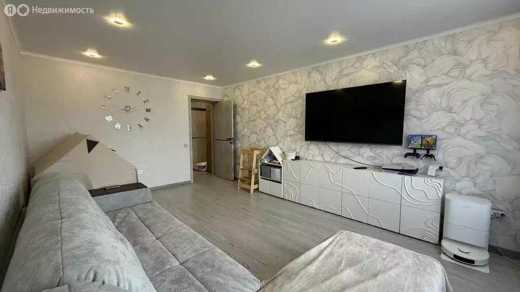 3-комнатная квартира: Старый Оскол, Комсомольская улица, 42 (59.7 м) - Фото 2