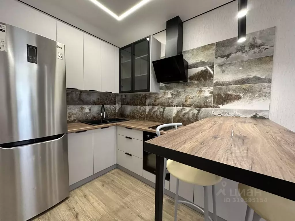 2-к кв. Татарстан, Казань ул. Анаса Тазетдинова, 7к3 (39.2 м) - Фото 0