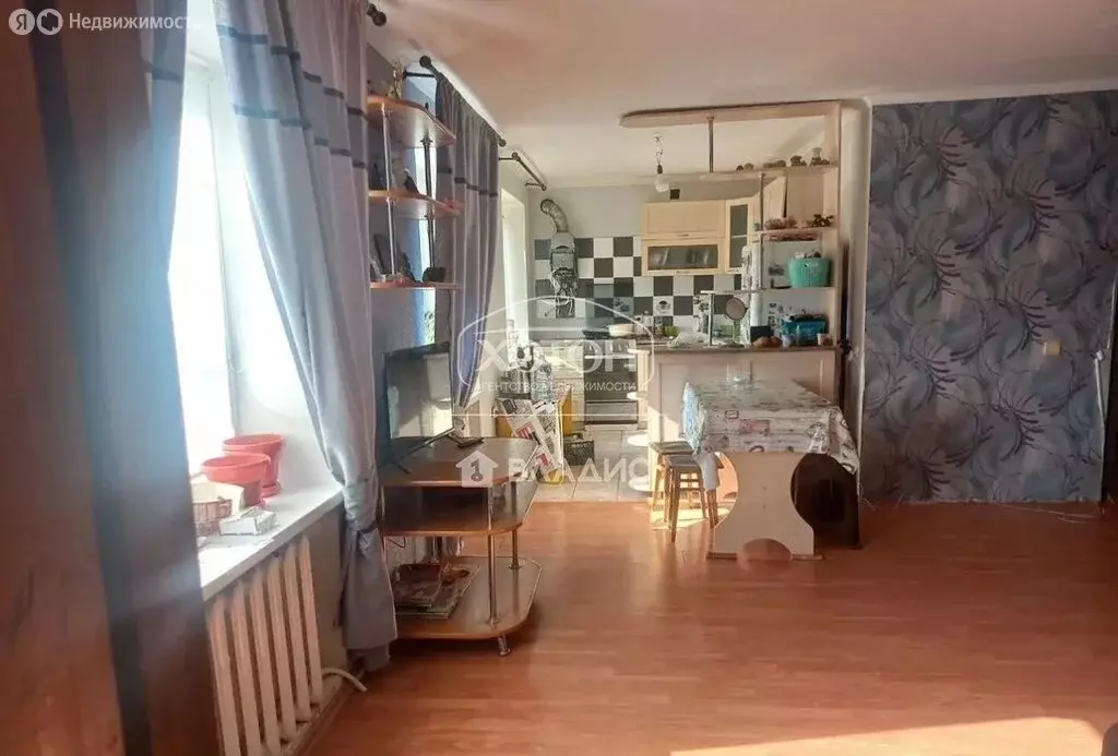 3-комнатная квартира: Элиста, улица Максима Горького, 11 (62 м) - Фото 0