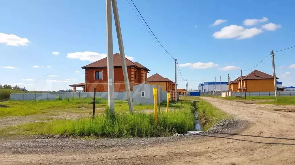 Участок в Тюменская область, Тюмень Велижанский мкр, ул. Буровиков ... - Фото 1