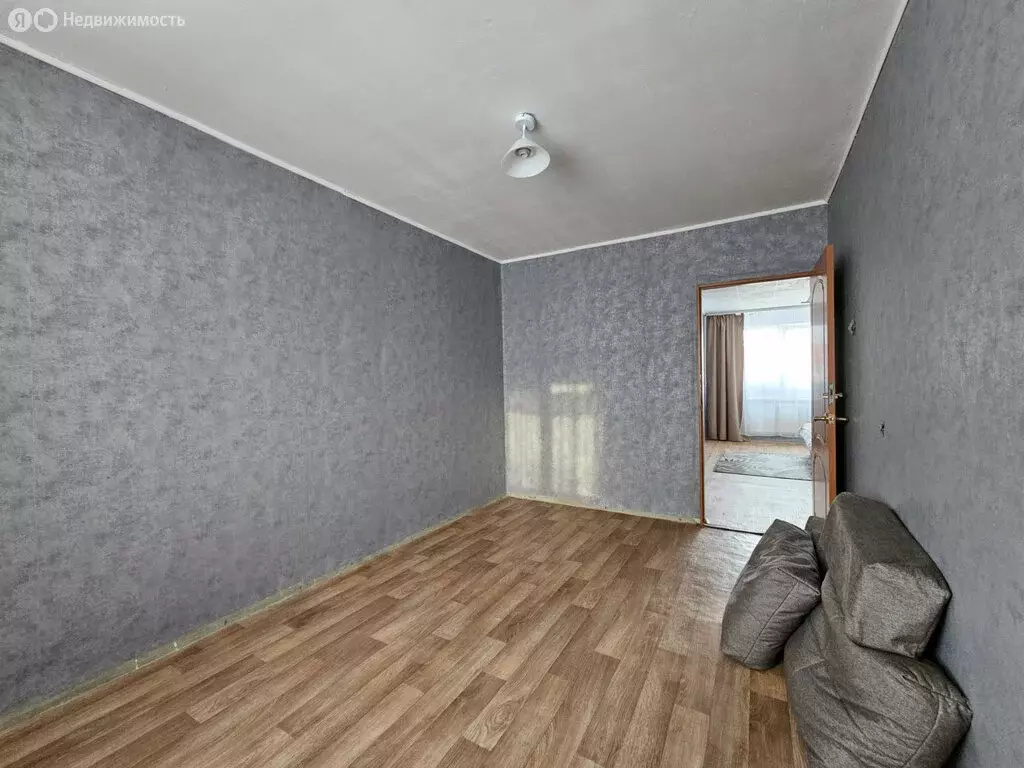 3-комнатная квартира: Новый Уренгой, район Северная Жилая Часть, ... - Фото 1