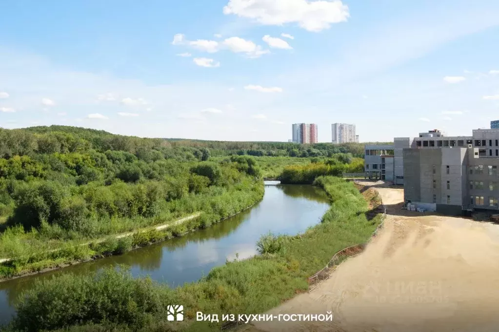 1-к кв. Свердловская область, Екатеринбург ул. Машинная, 1В/4 (52.05 ... - Фото 1