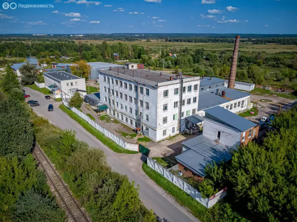 Помещение свободного назначения (6400 м) - Фото 0