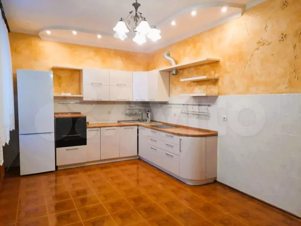 3-к. квартира, 130 м, 3/8 эт. - Фото 1