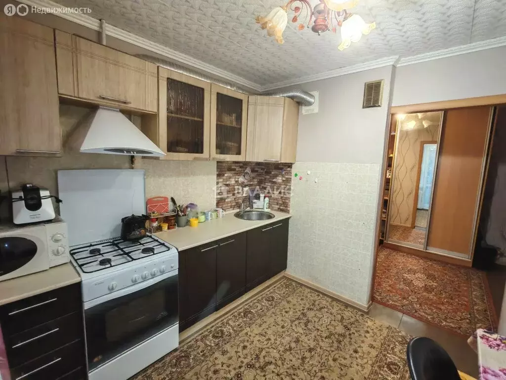 2-комнатная квартира: Лакинск, улица 10 Октября, 2 (52.8 м) - Фото 1