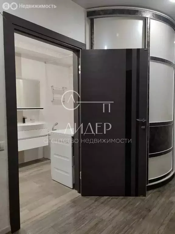 1-комнатная квартира: Сочи, Вишнёвая улица, 10/8 (58 м) - Фото 1