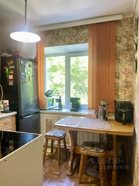 3-к кв. Алтайский край, Барнаул ул. Никитина, 74 (54.6 м) - Фото 0