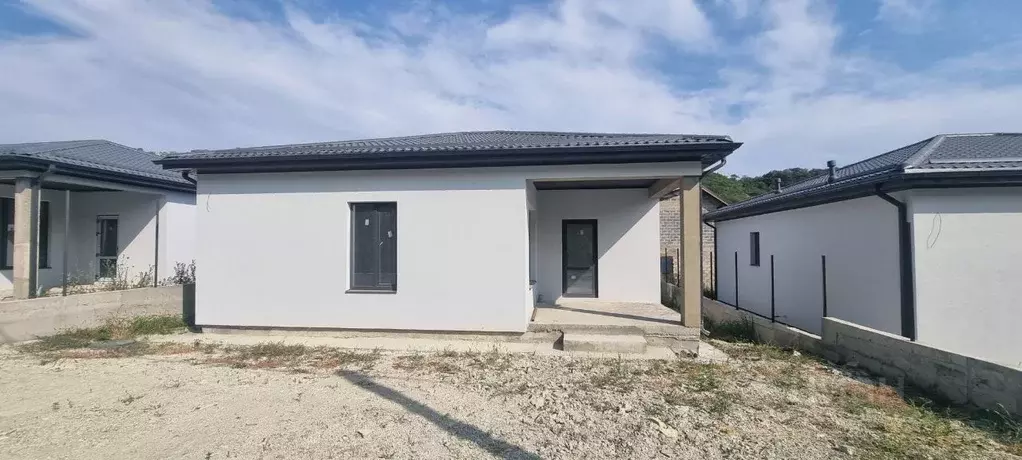 Дом в Краснодарский край, Новороссийск городской округ, с. Мысхако ул. ... - Фото 1