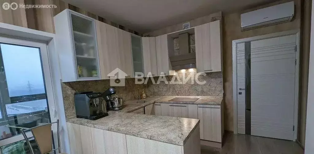 3-комнатная квартира: Москва, улица Наташи Качуевской, 5 (82.5 м) - Фото 1